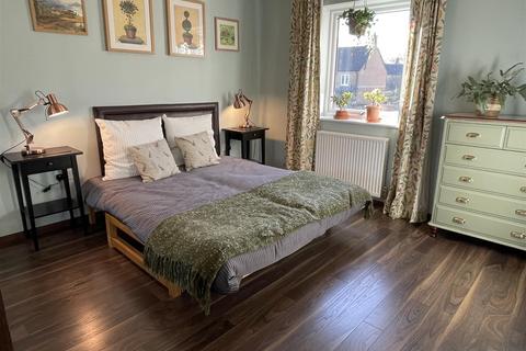 19 Bristol Road, Upper Rissington, Cheltenham, GL54 2NY