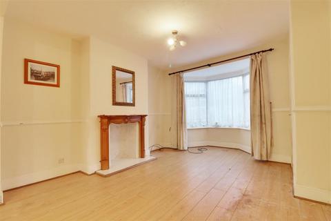 3 bedroom terraced house for sale - Graham Avenue, Hull