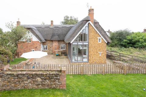 4 bedroom cottage for sale, Main Street, Tugby, Leicester