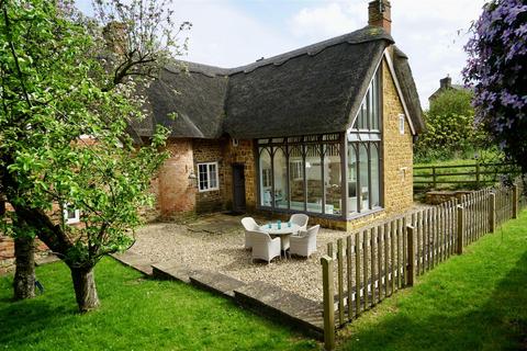 4 bedroom cottage for sale, Main Street, Tugby, Leicester