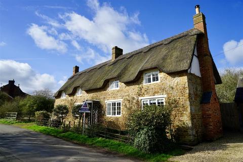 4 bedroom cottage for sale, Main Street, Tugby, Leicester