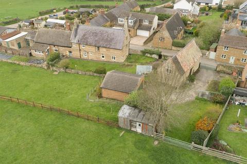 4 bedroom detached house for sale, Barlows Lane, Wilbarston