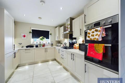 4 bedroom detached house for sale, Bilberry Avenue, Scarborough, Yorkshire