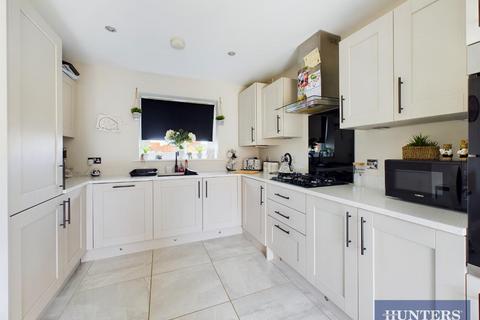 4 bedroom detached house for sale, Bilberry Avenue, Scarborough, Yorkshire