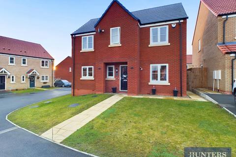 4 bedroom detached house for sale, Bilberry Avenue, Scarborough, Yorkshire