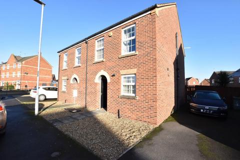 3 bedroom semi-detached house for sale - Kimberley Court, Scunthorpe