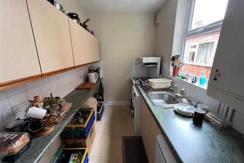 2 bedroom terraced house for sale, Knighton Fields Road West, Aylestone, Leicester, LE2