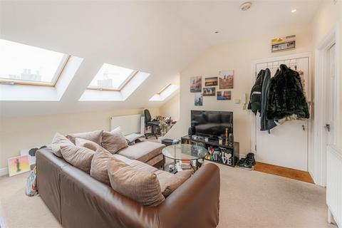 1 bedroom flat for sale, Blackhorse Lane, London