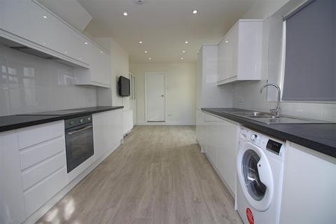 undefined, Thorpe Road, London