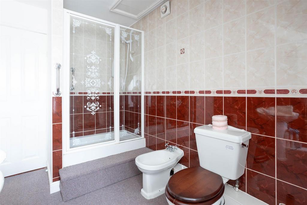 En Suite Shower Room