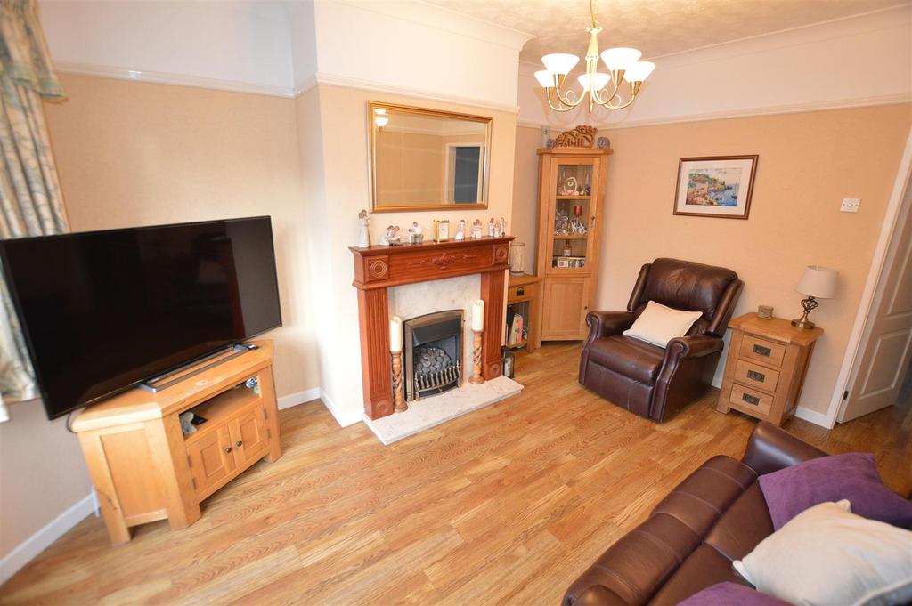 Whitehouse Avenue, Loughborough 3 bed terraced house for sale £190,000