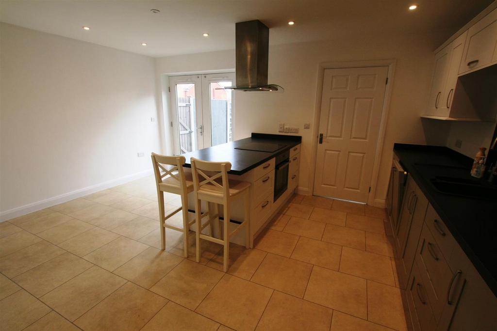 Coventryterrace,1ckitchen2.JPG