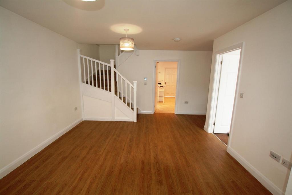 Coventryterrace,1clounge1.JPG
