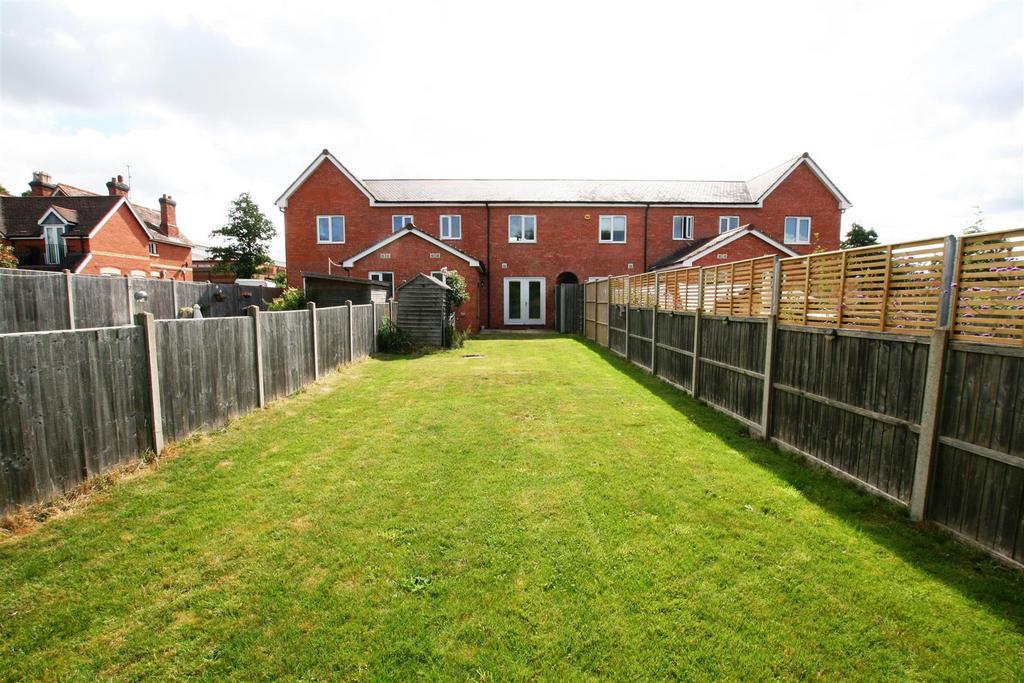 Coventryterrace,1cgarden1.JPG