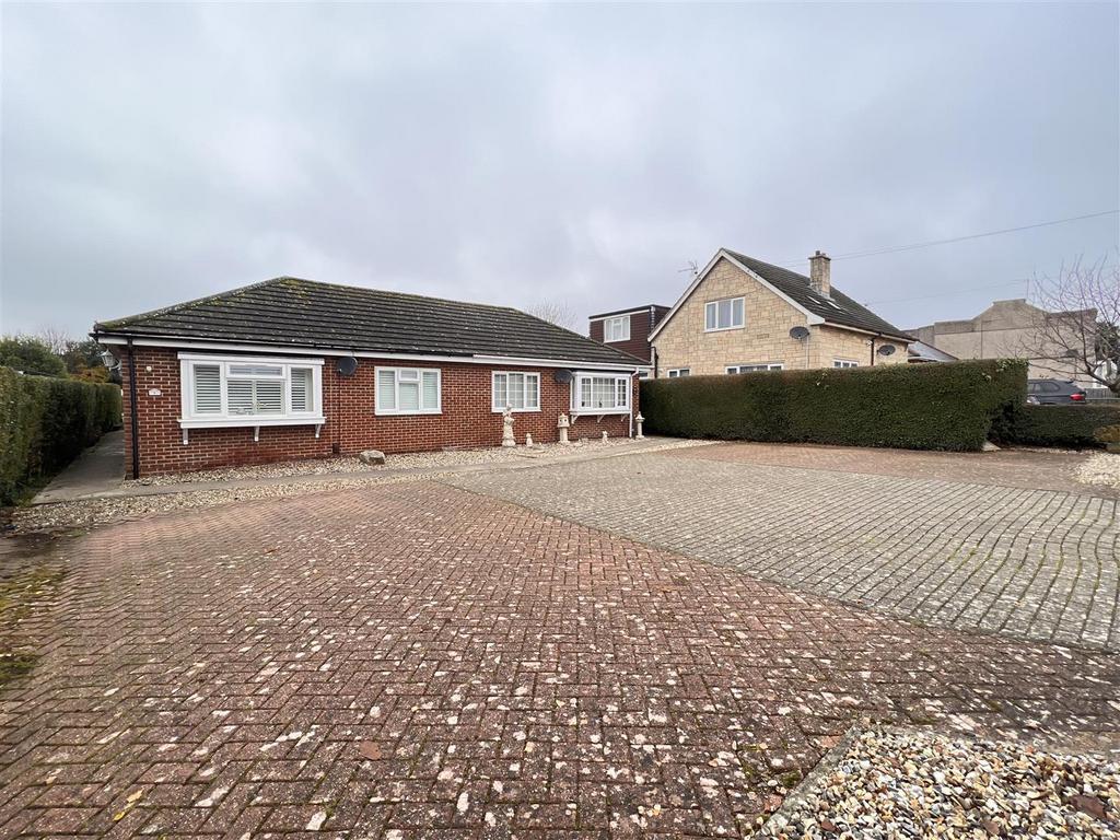 Knapp Close, Swindon SN2 1 bed semidetached bungalow for sale £150,000