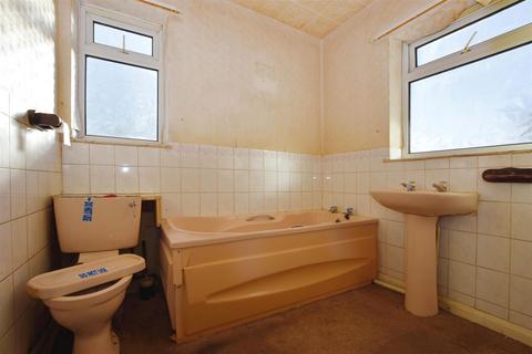 3 bedroom end of terrace house for sale - Avondale, Anlaby Park Road South, Hull