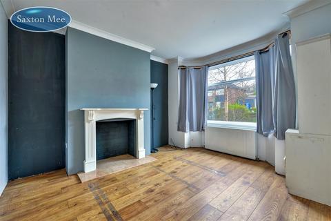 10 Bessingby Road, Sheffield, S6 2NG