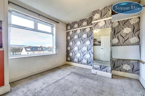 10 Bessingby Road, Sheffield, S6 2NG