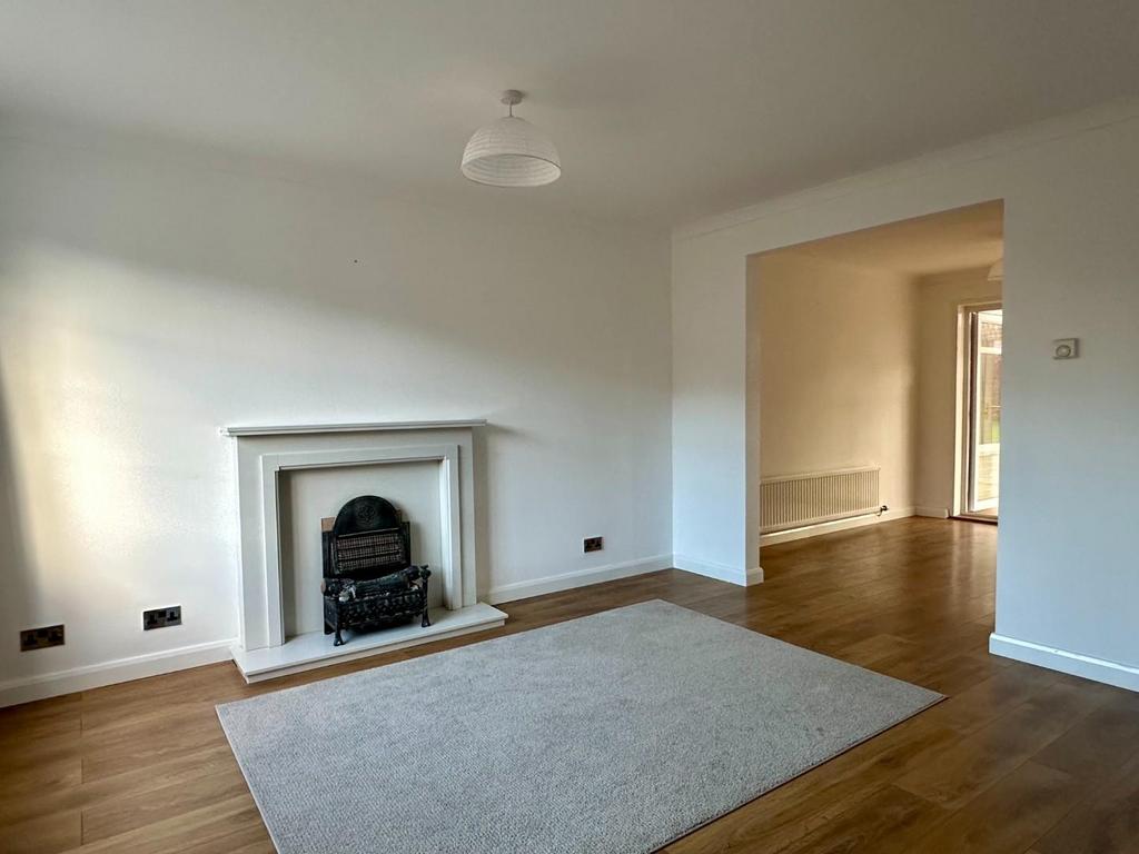 Conybeare Road, Sully 3 bed semidetached house to rent £1,400 pcm (£