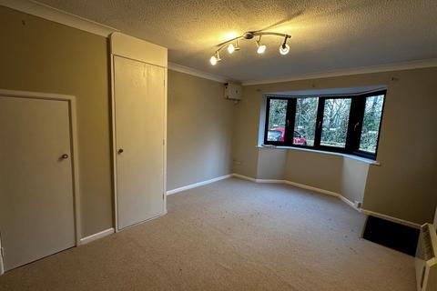 1 bedroom flat to rent, Phoenix Court, Kingsclere, Newbury