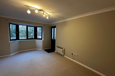 1 bedroom flat to rent, Phoenix Court, Kingsclere, Newbury