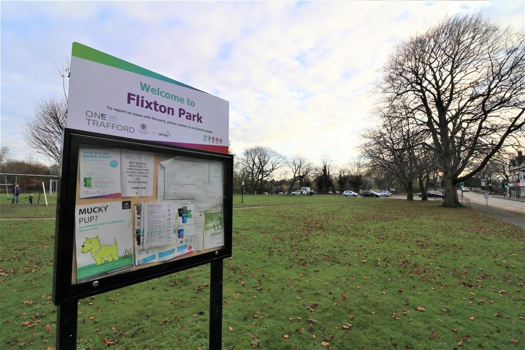 Flixton Park, Urmston.JPG