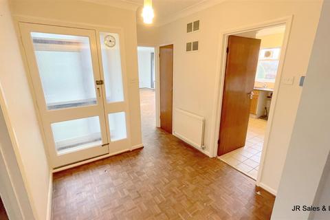 1 Broadfields, Goffs Oak, Waltham Cross, EN7 5JU