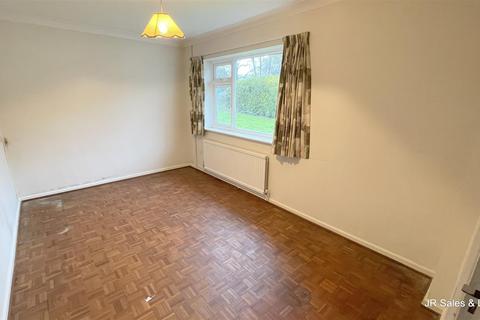 1 Broadfields, Goffs Oak, Waltham Cross, EN7 5JU