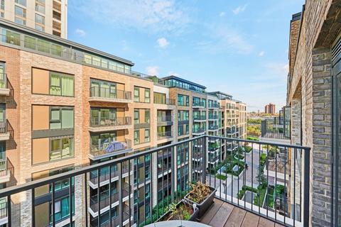 2 bedroom flat for sale, Fairwater House, Chelsea Creek SW6