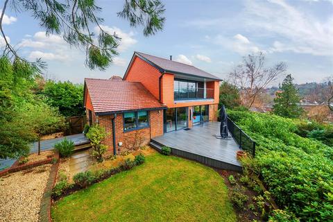 Weymere Farnham Lane, Haslemere, GU27 1EY