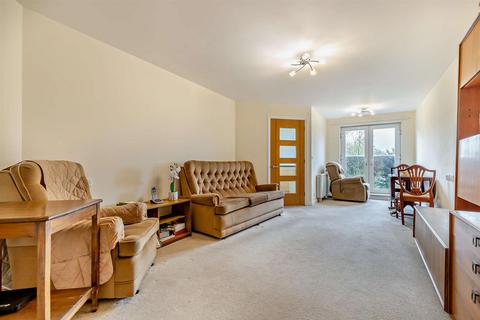 1 bedroom apartment for sale, Dutton Court, Station Approach, Off Station Road, Cheadle Hulme, Cheadle