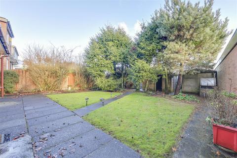 2 bedroom detached bungalow for sale - Helmshore Road, Helmshore, Rossendale
