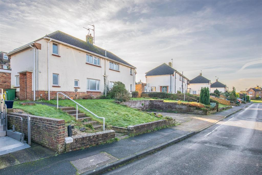 Queens Road, Lewes 2 bed semidetached house for sale £375,000