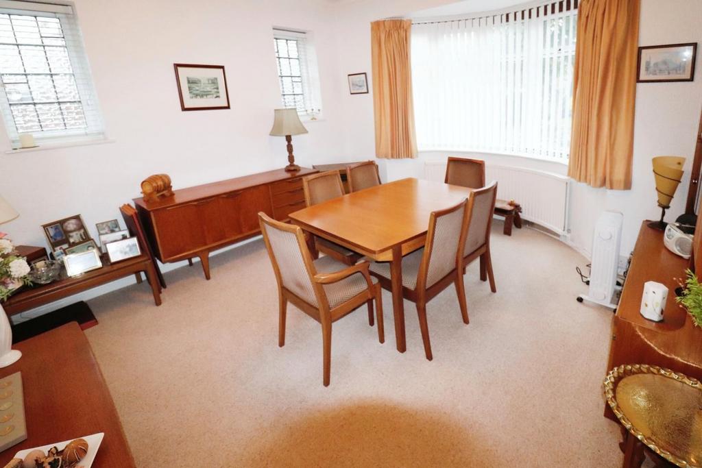 Trafford Road, Hinckley 5 bed detached bungalow for sale £499,995