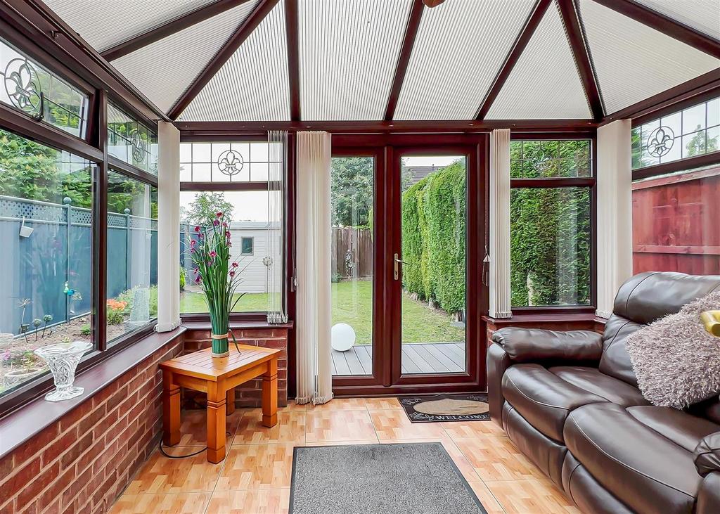 7 Leasowe Drive-conservatory.jpg