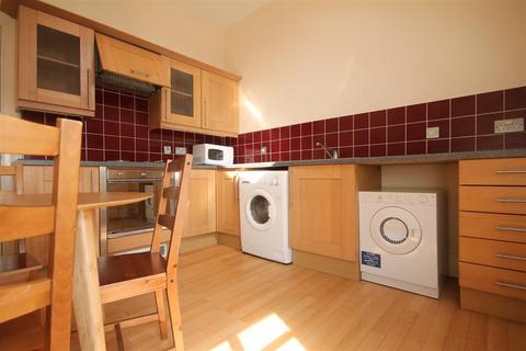 2 bedroom apartment to rent, Victoria Chambers, City Centre