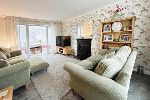 8 Dean Croft, Herne Bay, CT6 7DU