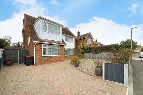 8 Dean Croft, Herne Bay, CT6 7DU