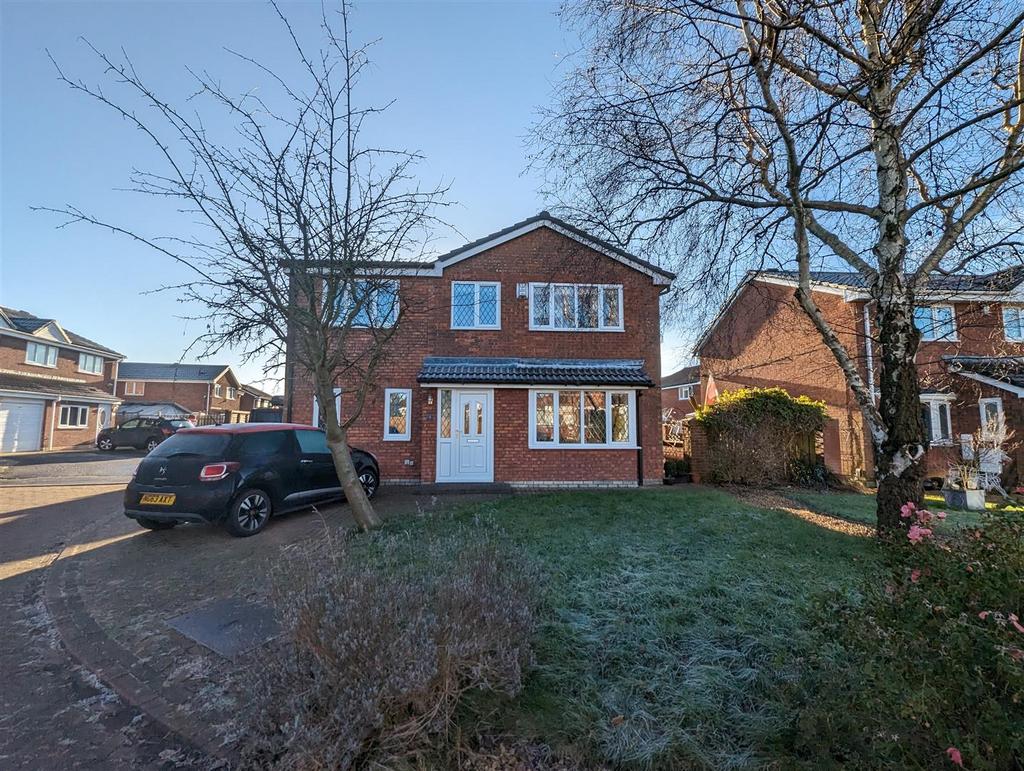 Statham Place, Darlington 5 bed detached house for sale £260,000