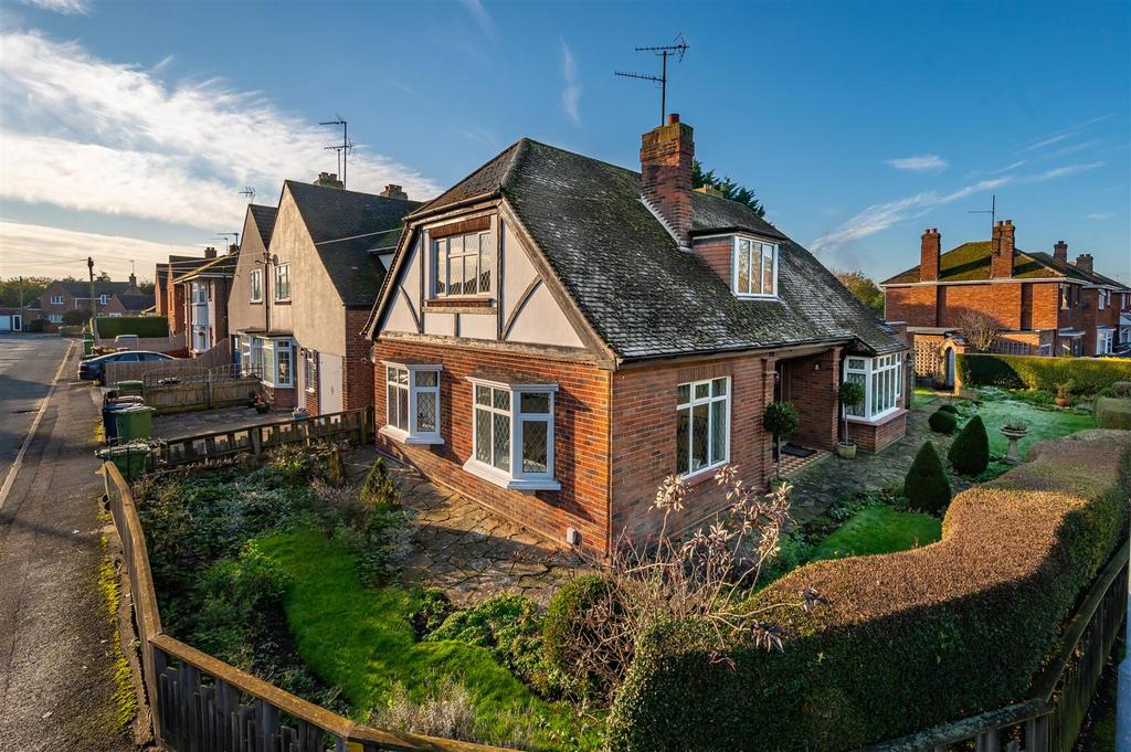 Hillburn Road, Wisbech 3 bed detached house for sale £325,000