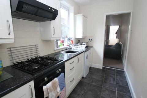 3 bedroom terraced house to rent - Montague Road, Leicester