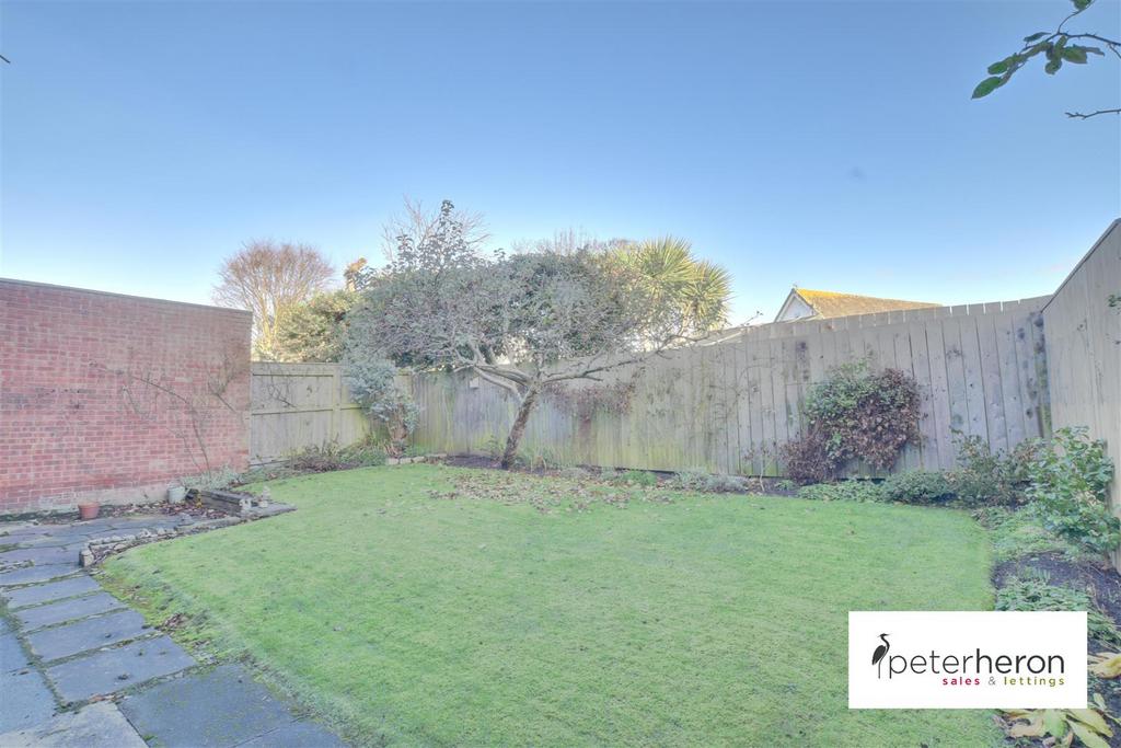 Farm Hill Road, Cleadon, Sunderland 3 bed semidetached house for sale £295,000