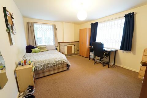 4 bedroom house to rent - 46 Wollaton Road, Wollaton, Nottingham, NG8 1FE