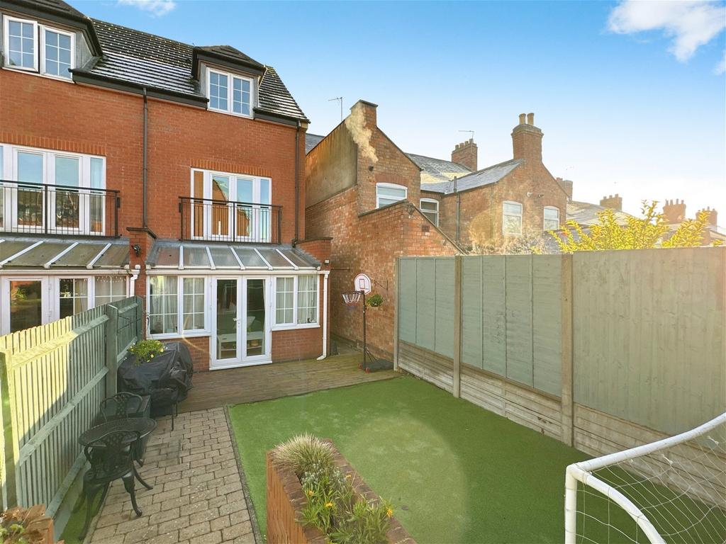 Andrew Road, Anstey 3 bed end of terrace house for sale £249,950