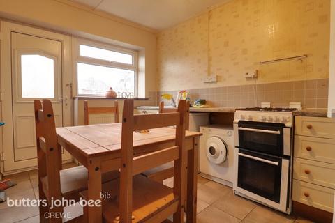3 bedroom semi-detached bungalow for sale - Doddington Road, Crewe