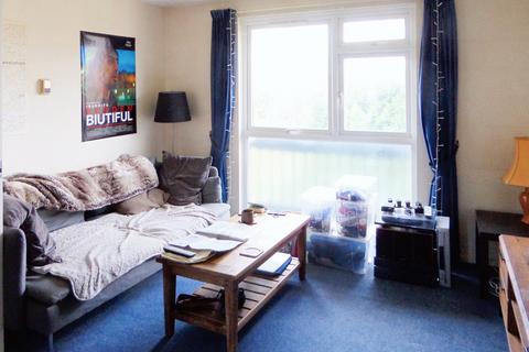 undefined, Maresfield, Croydon CR0