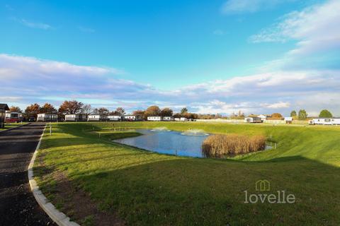 2 bedroom park home for sale - Four seasons Country Park, Lincoln NG23
