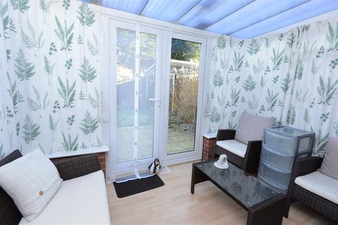27 Blakemore Close, Birmingham, B32 3DZ