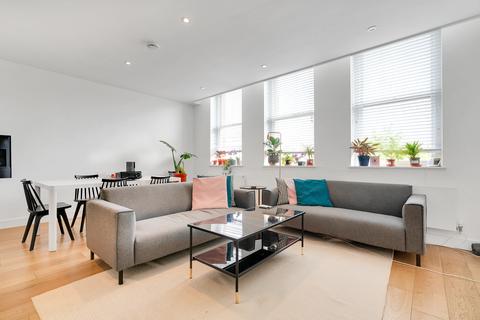 3 bedroom apartment to rent - Upper Street, Islington, London, N1