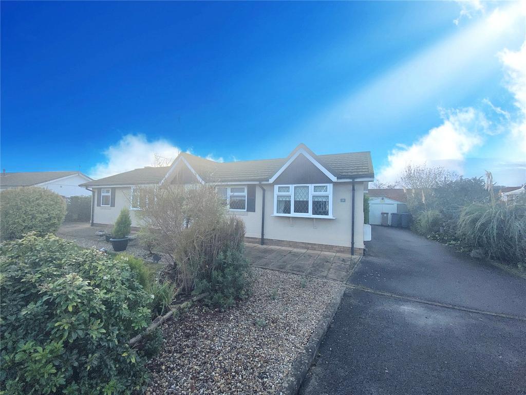 Priory Court, Priory Park, Nacton, Ipswich, IP10 2 bed bungalow for